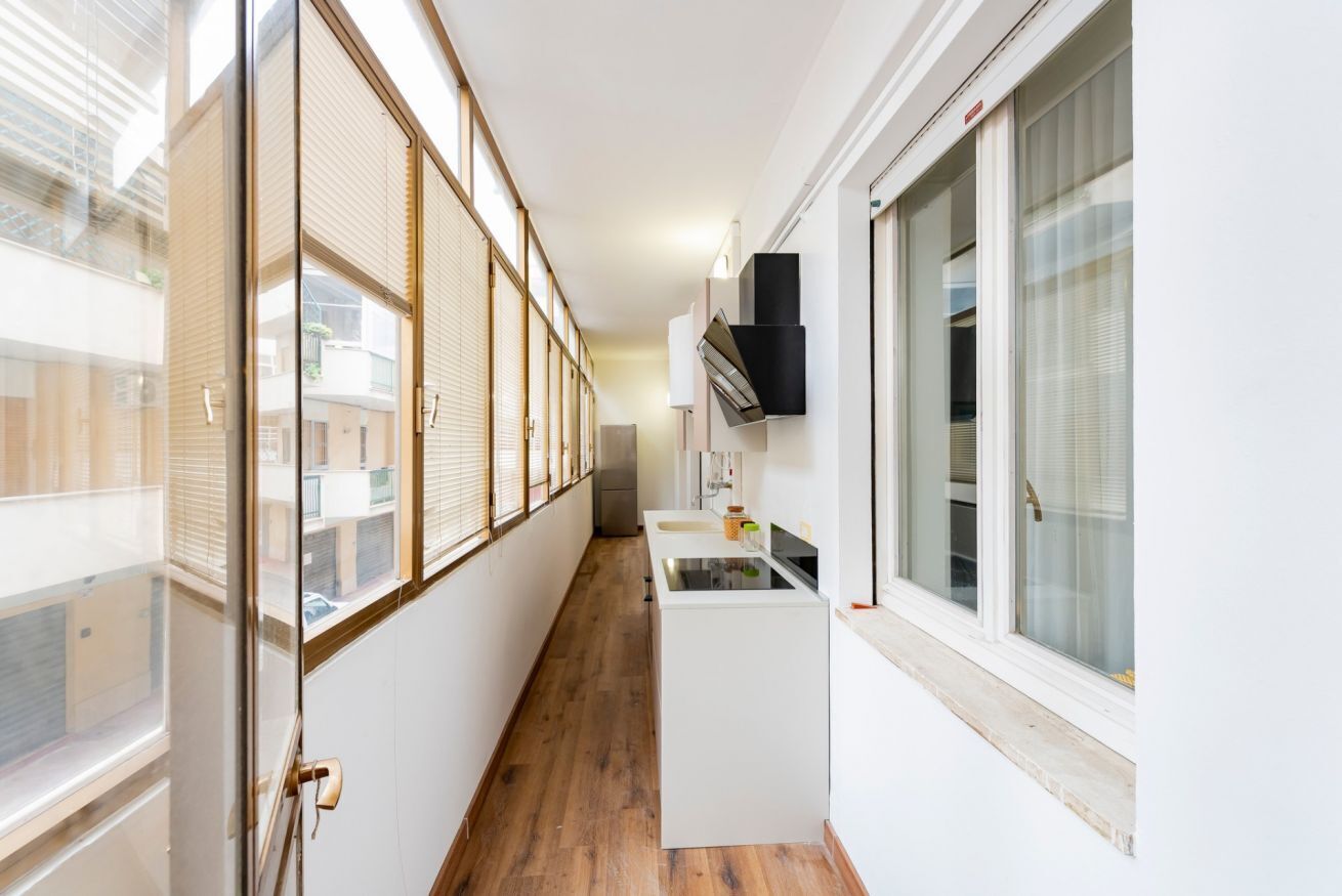 Fridge, oven, stovetop