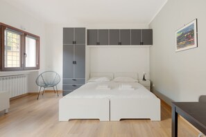 1 bedroom, iron/ironing board, bed sheets