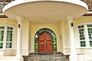 Unclassified image, 5 of 10, button - Yussy Homestay at Afamosa Bungalow (Pegoh)
