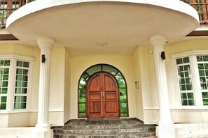 Unclassified image, 2 of 10, button - Yussy Homestay at Afamosa Bungalow (Pegoh)