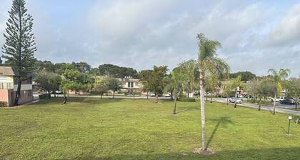 Room -The Sample Rd Retreats