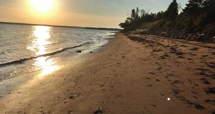 Quiet Beach Get-Away Near Cardigan, PEI