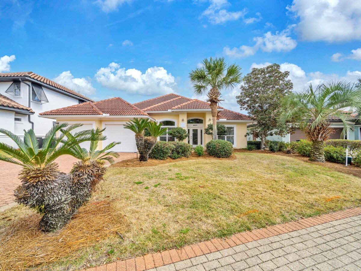 Photo 39 of Beach Beauty: Pet-Friendly Destiny West Home w/Community Pool + Beach Access