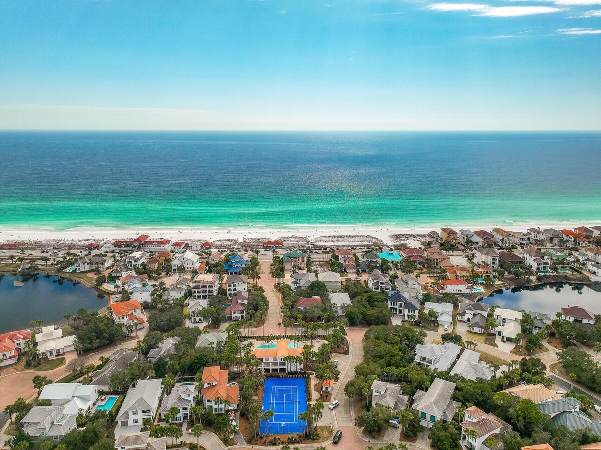 Photo 57 of Beach Beauty: Pet-Friendly Destiny West Home w/Community Pool + Beach Access