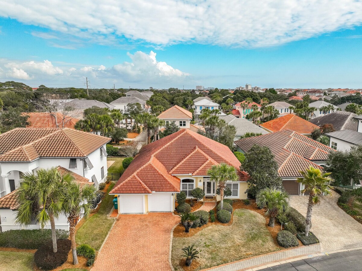 Photo 45 of Beach Beauty: Pet-Friendly Destiny West Home w/Community Pool + Beach Access