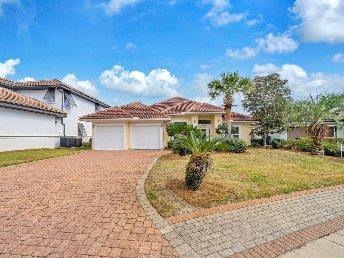 Photo 43 of Beach Beauty: Pet-Friendly Destiny West Home w/Community Pool + Beach Access