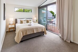 2 bedrooms, iron/ironing board, travel cot, free WiFi