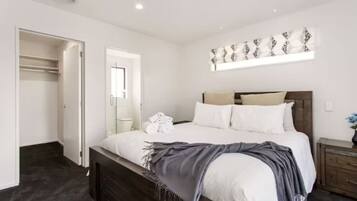 3 chambres, bureau, fer et planche à repasser, Wi-Fi gratuit