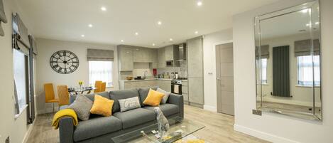 Appartamento Premier, bagno in camera | Lounge