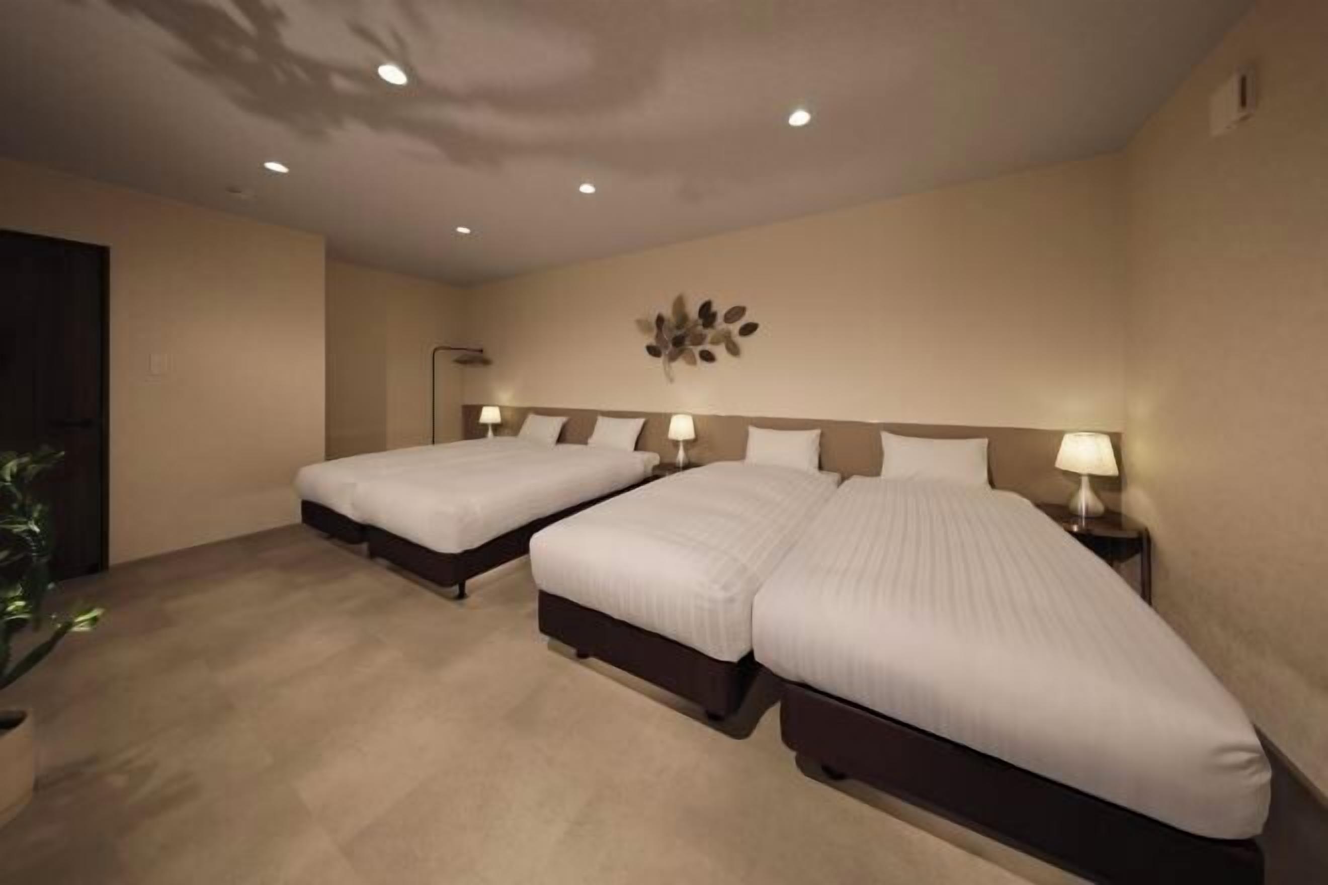 3 chambres, décoration personnalisée, ameublement personnalisé, bureau