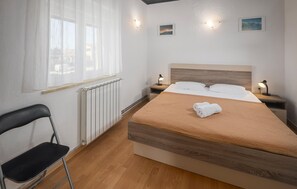 2 bedrooms, free WiFi, bed sheets - Cozy apartment in Zbandaj (Zbandaj)