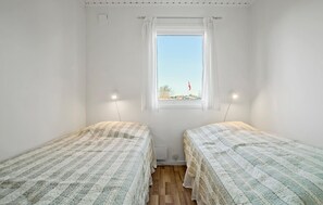 2 bedrooms, free WiFi - Nice home in Karrebæksminde with WiFi (Karrebæksminde)