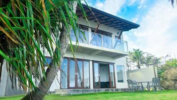 Mặt tiền nơi lưu trú