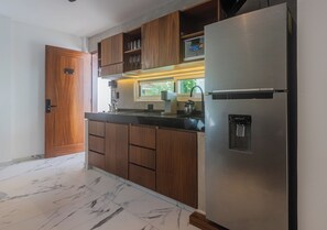 Private kitchen - Cozy apartment in marvelous Playa del Carmen with WiFi, AC and 2 TV (Playa del Carmen)