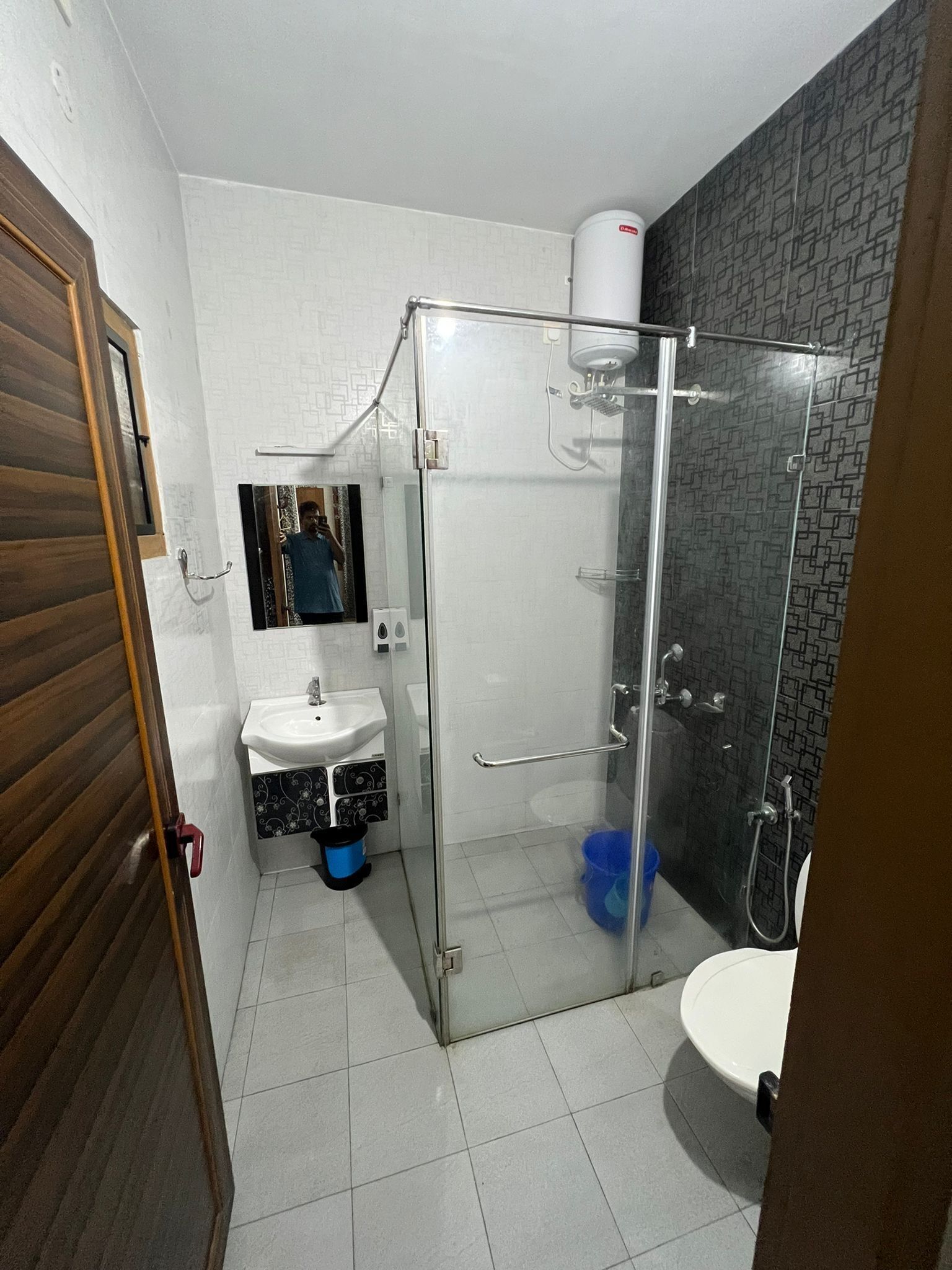 Bidet, towels, soap, toilet paper