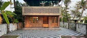 Two bedroom Villa overlooking Kzuhuppilly Beach