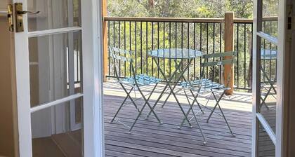 Rivendell House: Spacious retreat, pet friendly