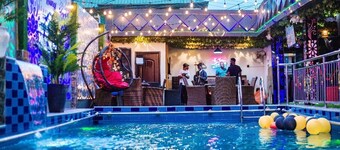 Aso Chateau Apartment and Lounge 