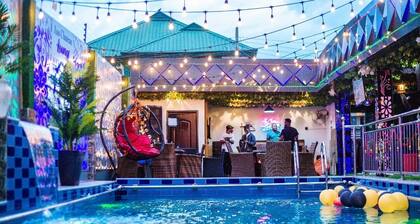 Aso Chateau Apartment and Lounge