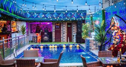 Aso Chateau Apartment and Lounge