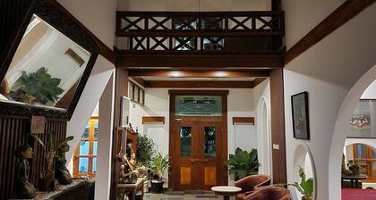 Domore Lifestyle Hotel & Cafe