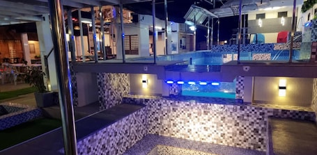 Front of property. EDVIL BEACH RESORT AND JACUZZI POOL SPA