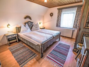 6 bedrooms, Internet