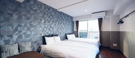 1 bedroom, blackout drapes, iron/ironing board, free WiFi