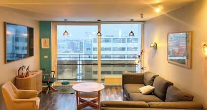 Cozy 3-bedroom apartment in beautiful Reykjavík with WiFi & mountain views