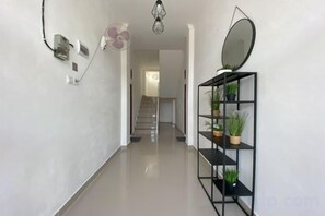 Unclassified image, 3 of 7, button - Guesthouse Pondok Amak (Padang)
