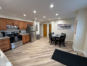 Fridge, microwave, oven, stovetop - Modern Riverbend Suites - 2BR (Bay City)