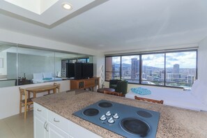 1 habitación, tabla de planchar con plancha, wifi gratis y ropa de cama