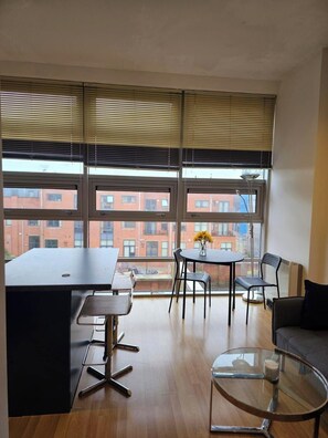 Interior - 🏡 1BR Flat | Nr Children’s Hospital & Uni | 🚗 Free Parking (Birmingham)