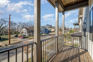 Property grounds - Aurora-East Nash Gem- Walk to brewery-2 car garage (Nashville)