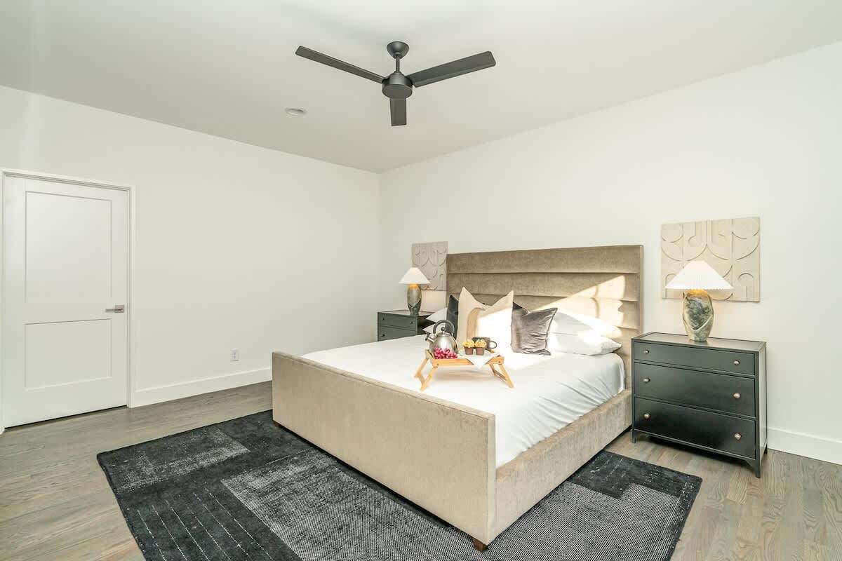 4 bedrooms, iron/ironing board, travel crib, free WiFi