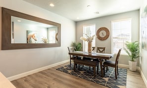 Dining - Beautiful Sun Villa at The Casitas Sienna Hills (Washington)