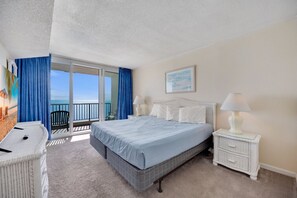 3 slaapkamers, een bureau, een strijkplank/strijkijzer, gratis wifi