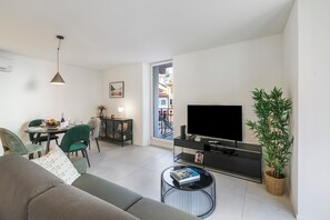 TV