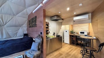 1 多间卧室、办公桌、免费 WiFi