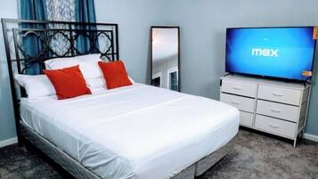 4 dormitoris, planxa i posts de planxar, wifi gratuïta i roba de llit