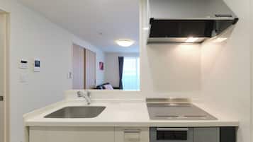 雪櫃、微波爐、爐具、廚房用具/餐具/器皿