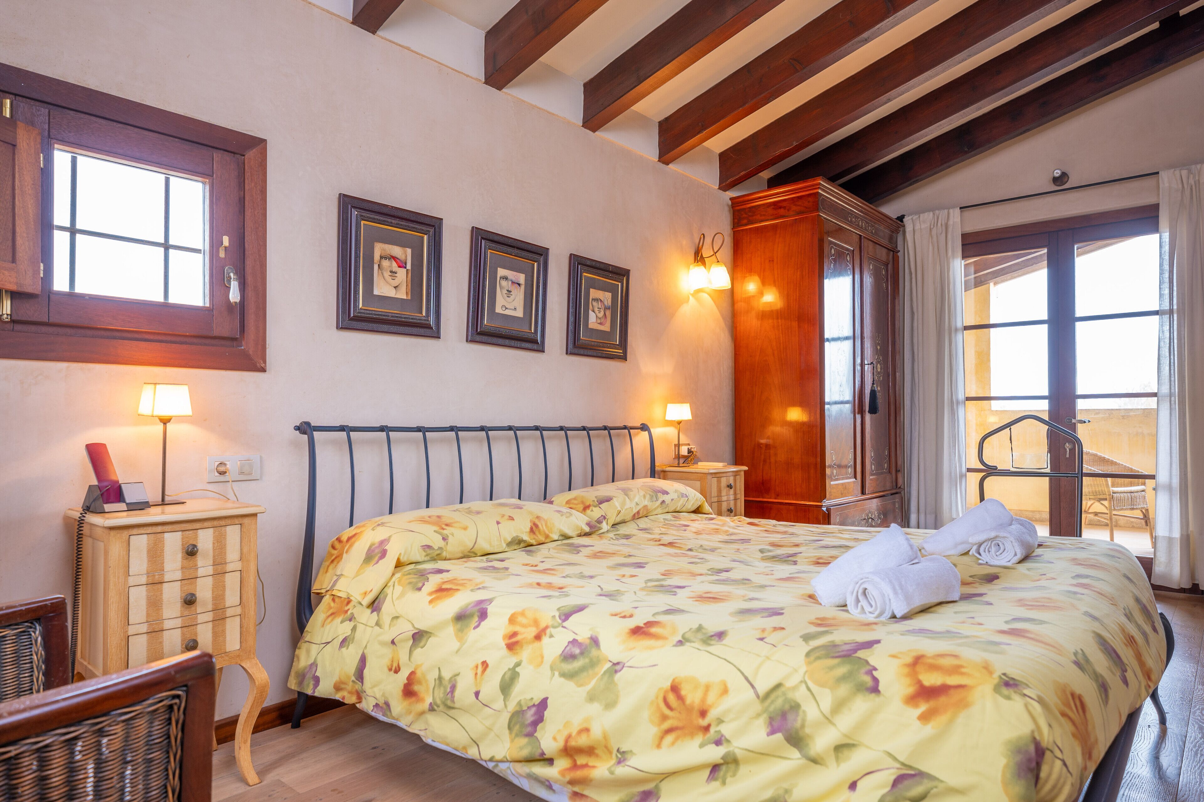 4 Schlafzimmer, Bügeleisen/Bügelbrett, kostenloses WLAN, Bettwäsche