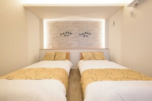 2 bedrooms, desk, free WiFi, bed sheets