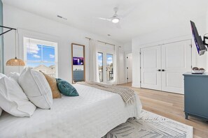 5 bedrooms, desk, iron/ironing board, travel crib - Luxury 5BR Escape | Pool & Hot Tub | Sleeps 16 (Surfside Beach)