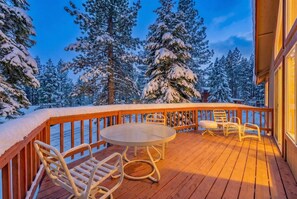 Outdoor dining - Spacious Tahoe City Home w/ Foosball & Lake Views (Tahoe City)