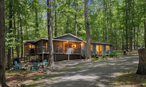 Dog-Friendly w Hot Tub, Fire Pit & River Access