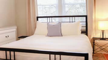 2 bedrooms, desk, iron/ironing board, travel crib