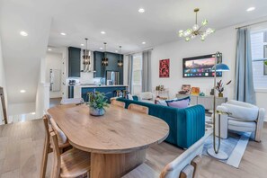 Dining - Winter rooftop deck, game room, chef’s kitchen near Broadway (Nashville)