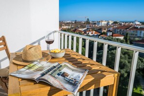 Outdoor dining - Sunset Horizon Carcavelos (Carcavelos)