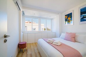 2 Schlafzimmer, Schreibtisch, Bügeleisen/Bügelbrett, WLAN